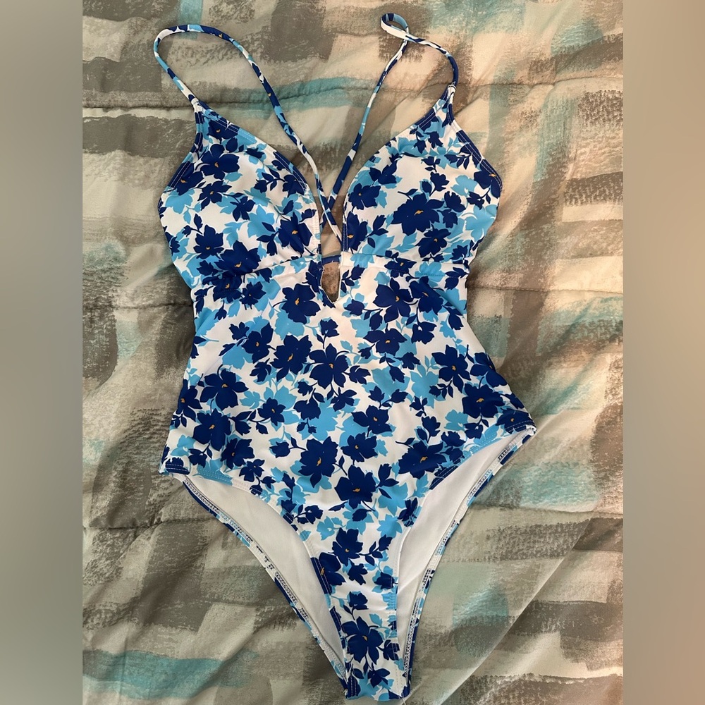Floral Pattern Swimsuit